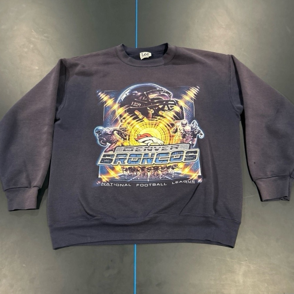 Vintage Lee Sport Denver Broncos sweatshirt Large 2000 Faded Blue Fader